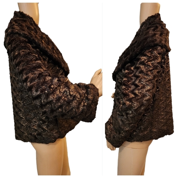 Alice + Olivia Masha Metallic Faux Fur Shawl Collar Jacket - Picture 17 of 17